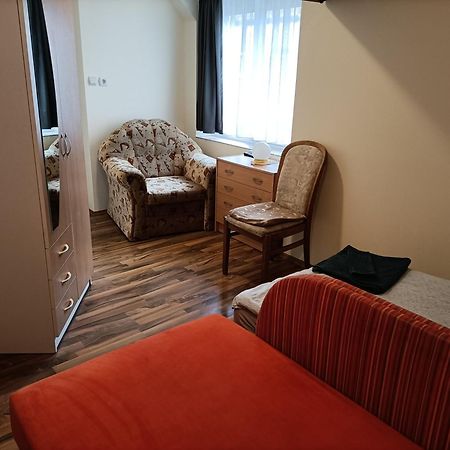 Start Apartmanok Pécs Extérieur photo