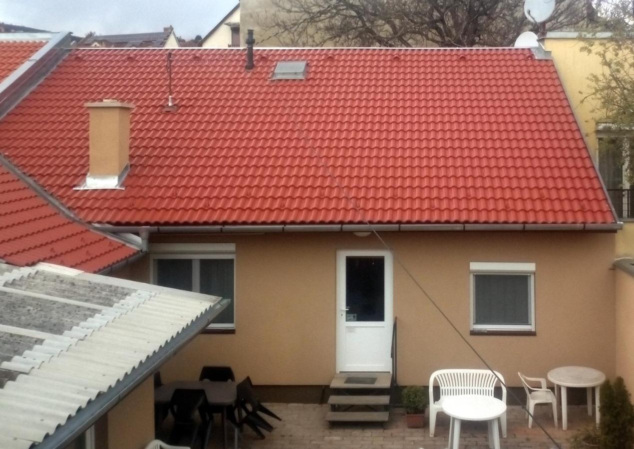 Start Apartmanok Pécs Extérieur photo