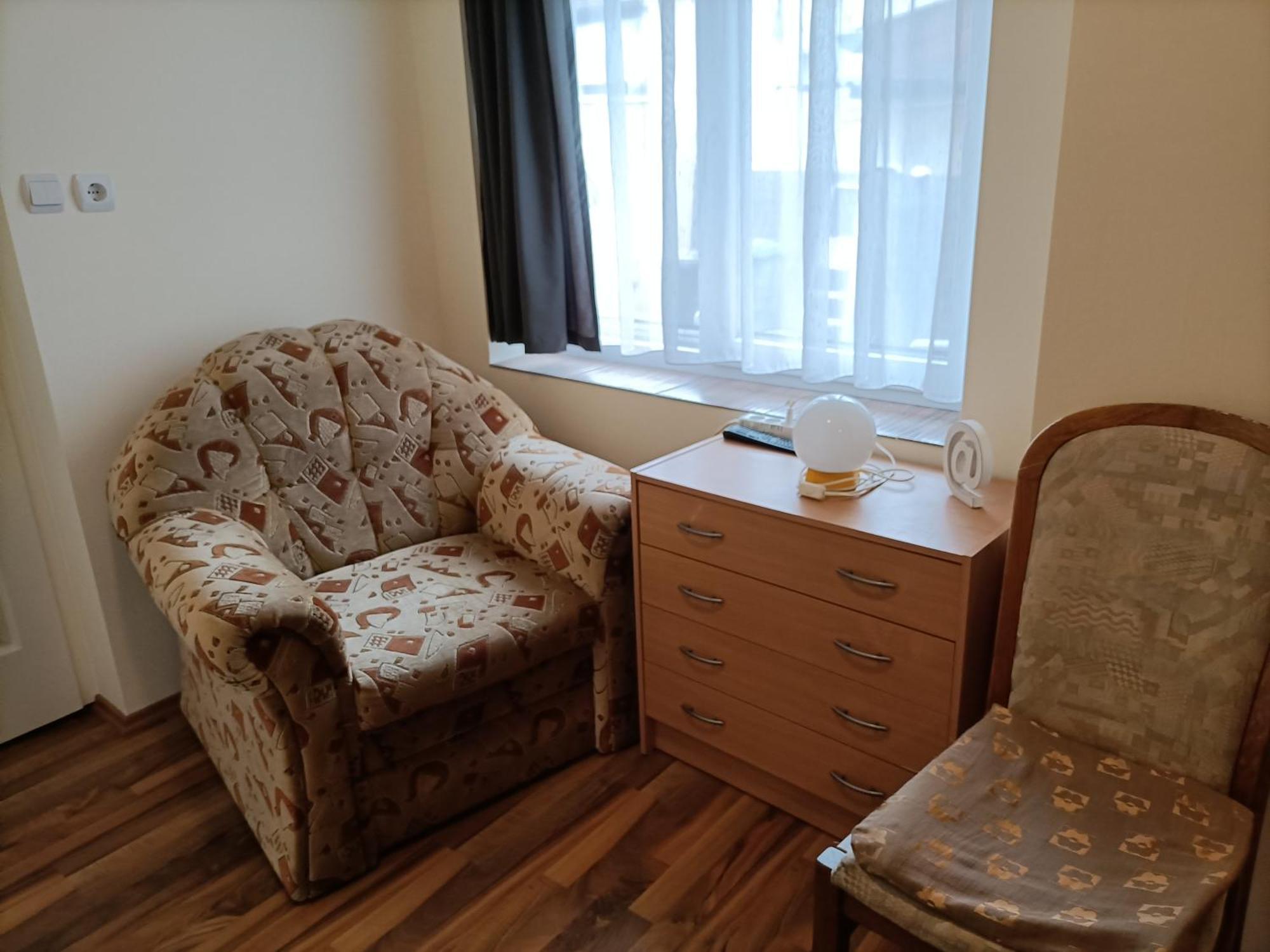 Start Apartmanok Pécs Extérieur photo