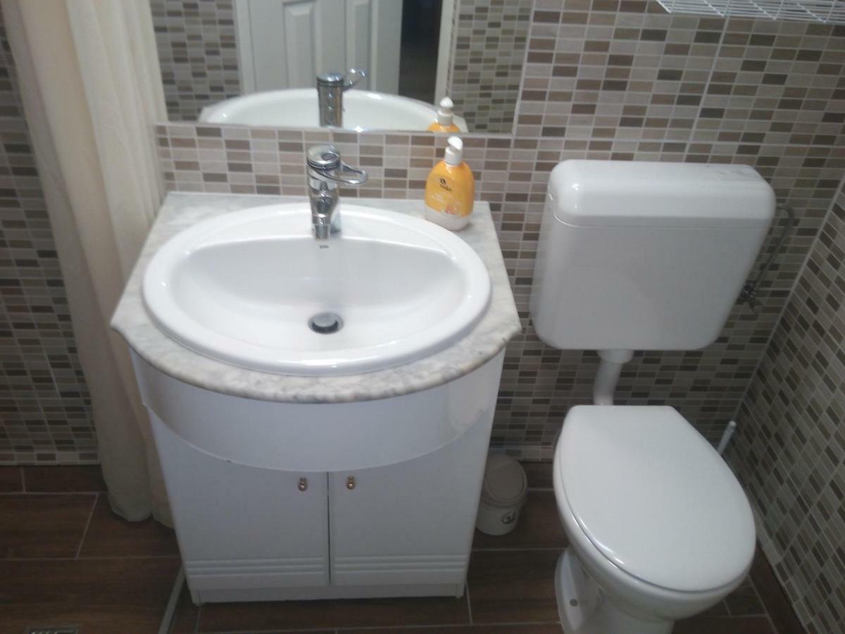 Start Apartmanok Pécs Extérieur photo