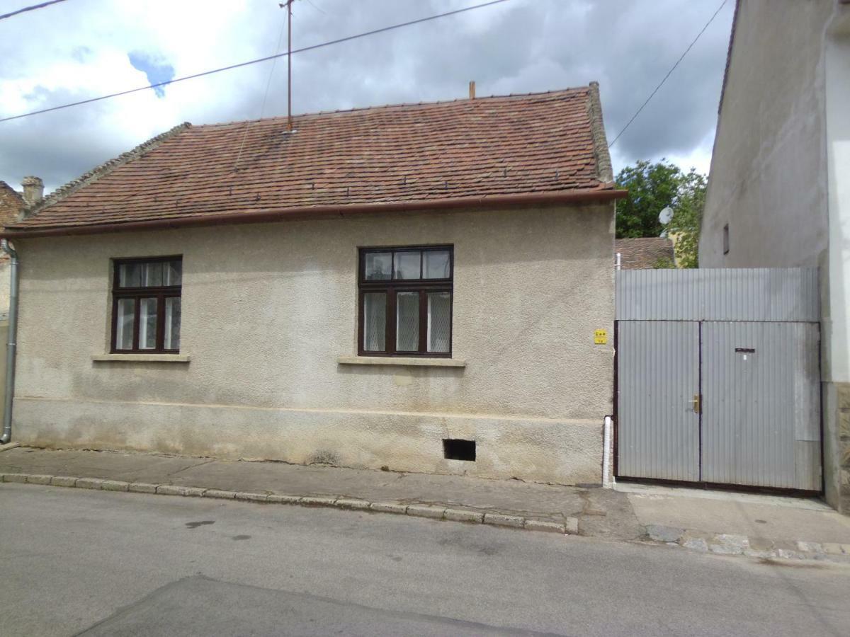 Start Apartmanok Pécs Extérieur photo