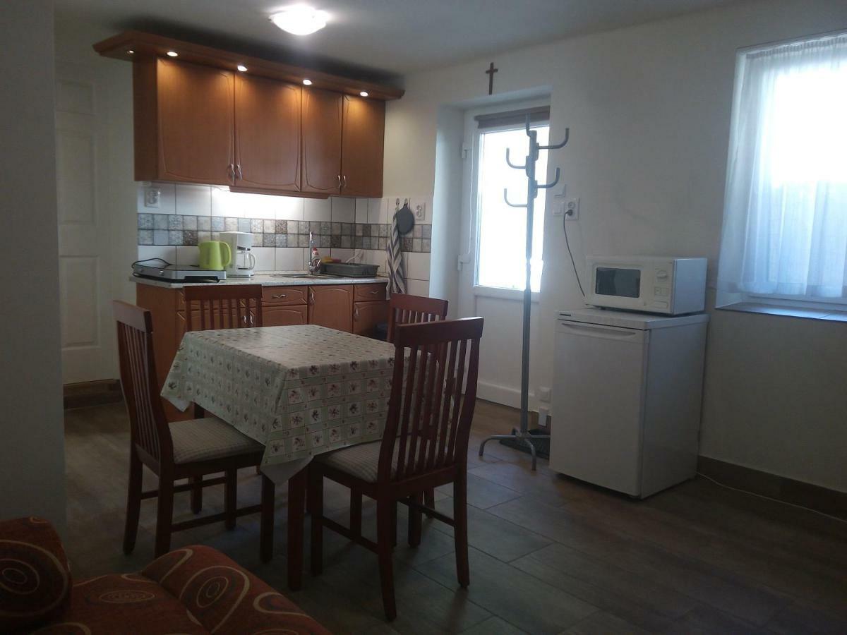 Start Apartmanok Pécs Extérieur photo