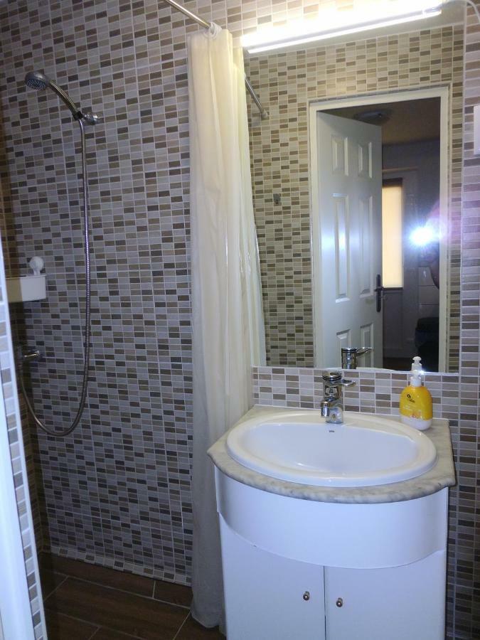 Start Apartmanok Pécs Extérieur photo