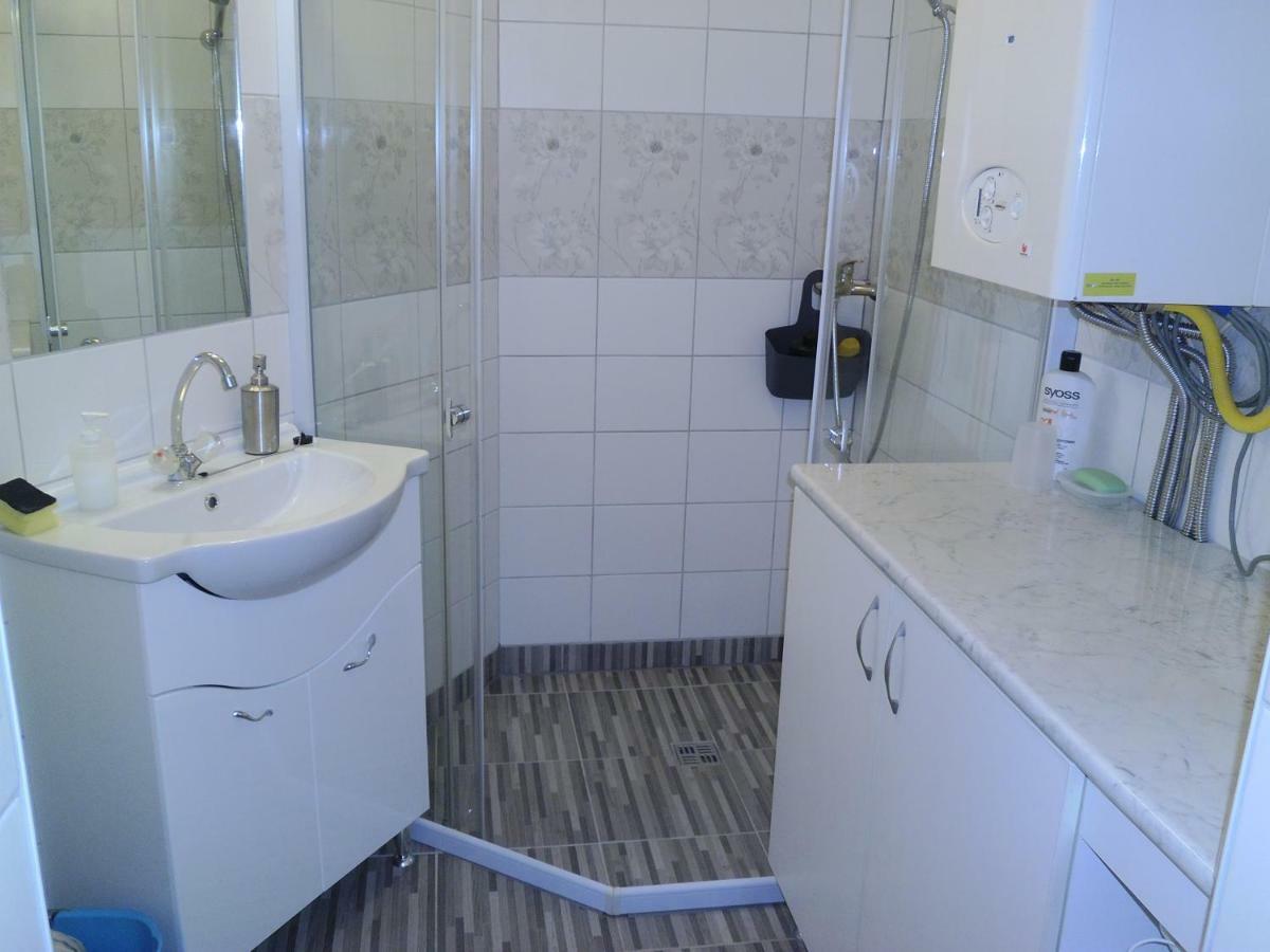 Start Apartmanok Pécs Extérieur photo